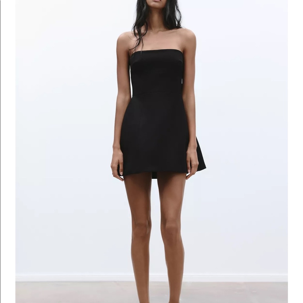 Strapless bow dress